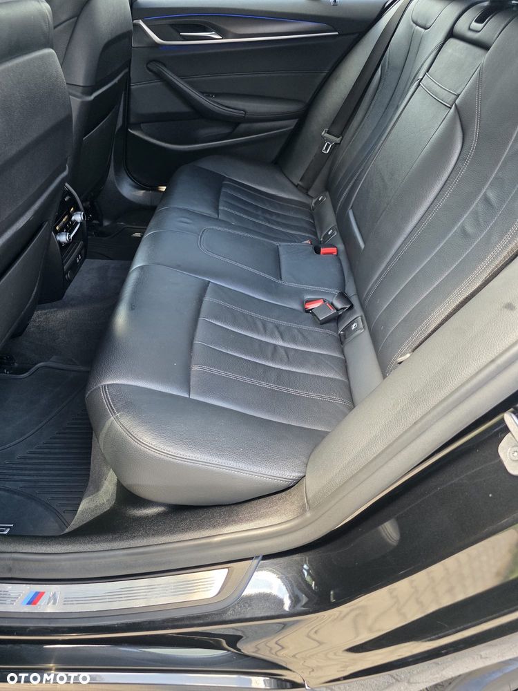 BMW Seria 5 520d M Sport Edition - 32