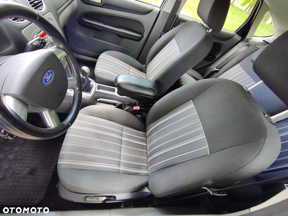 Ford Focus 1.6 Trend - 7