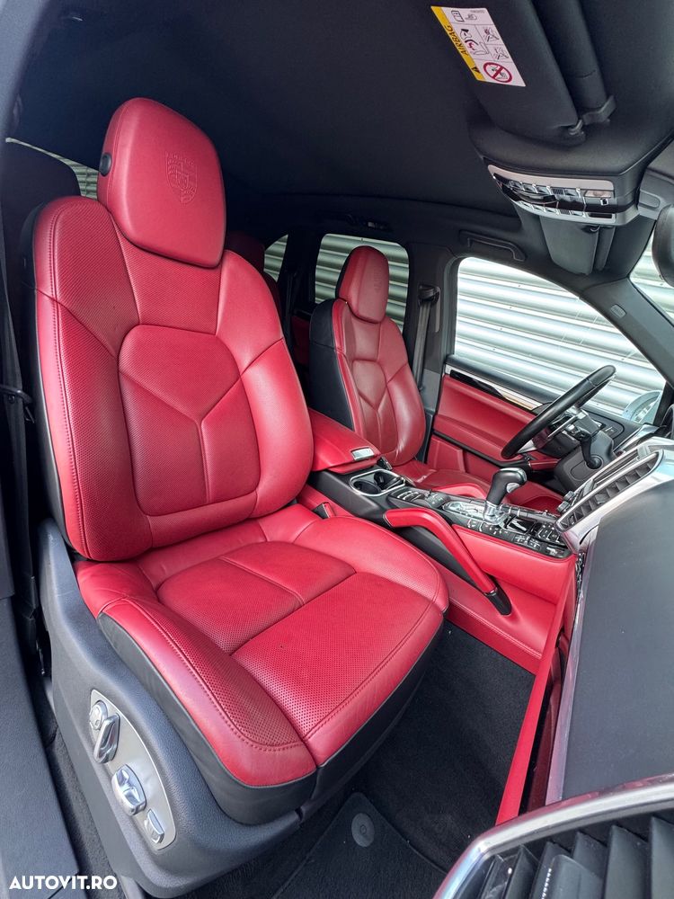 Porsche Cayenne - 7