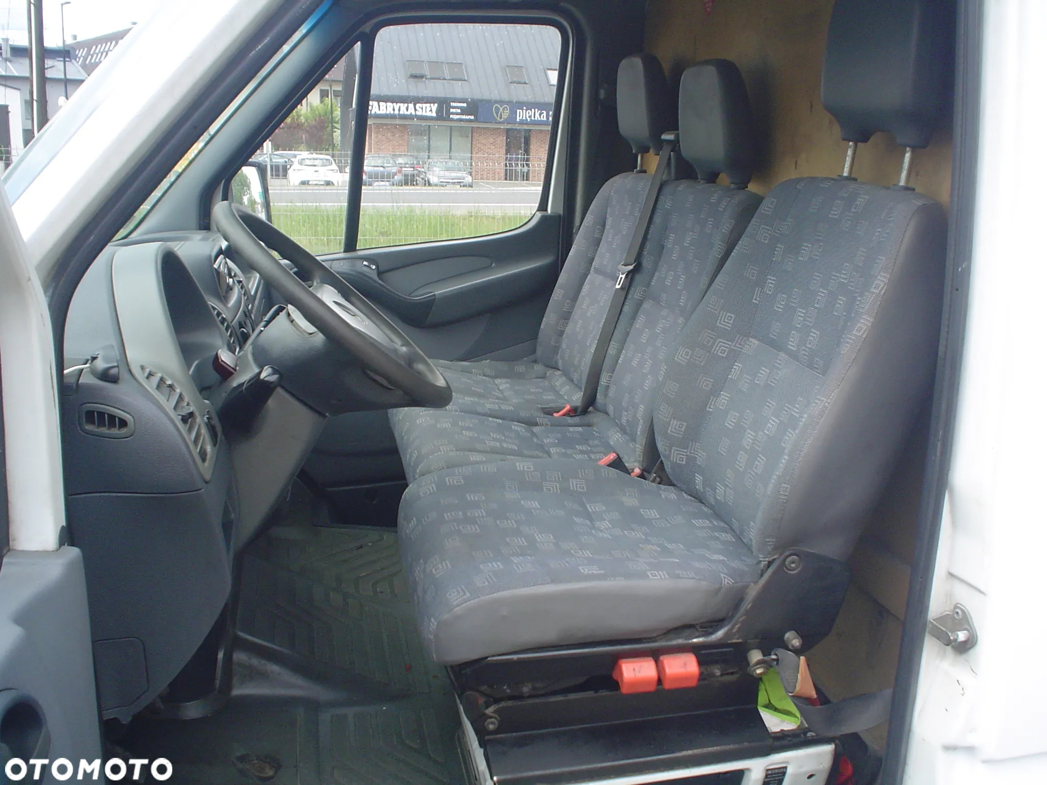 Mercedes-Benz SPRINTER - 9