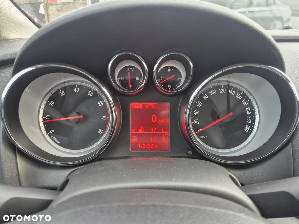 Opel Astra 1.6 Executive EU6 - 21