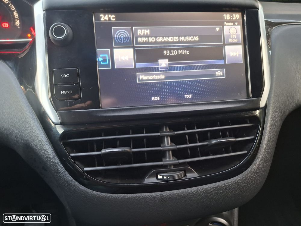Peugeot 208 1.2 VTi SE Style - 19