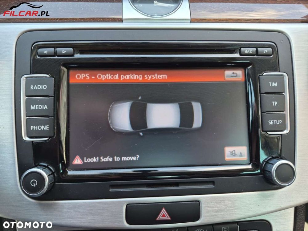 Volkswagen Passat - 12