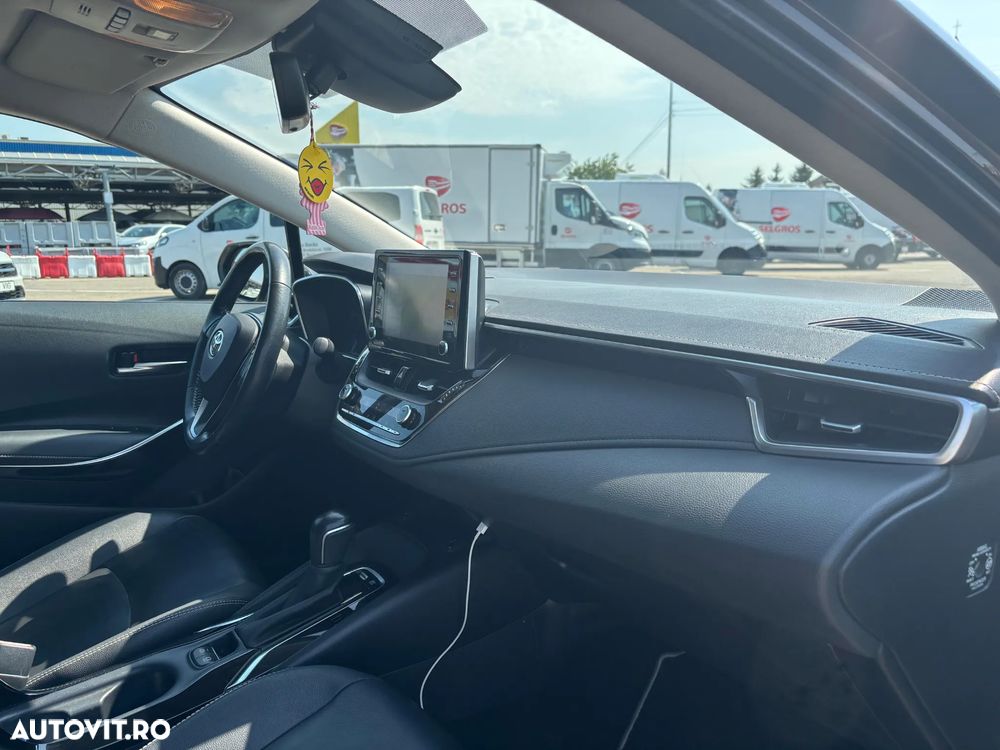 Toyota Corolla - 3