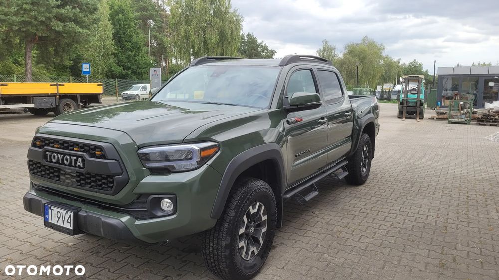 Toyota Tacoma - 7