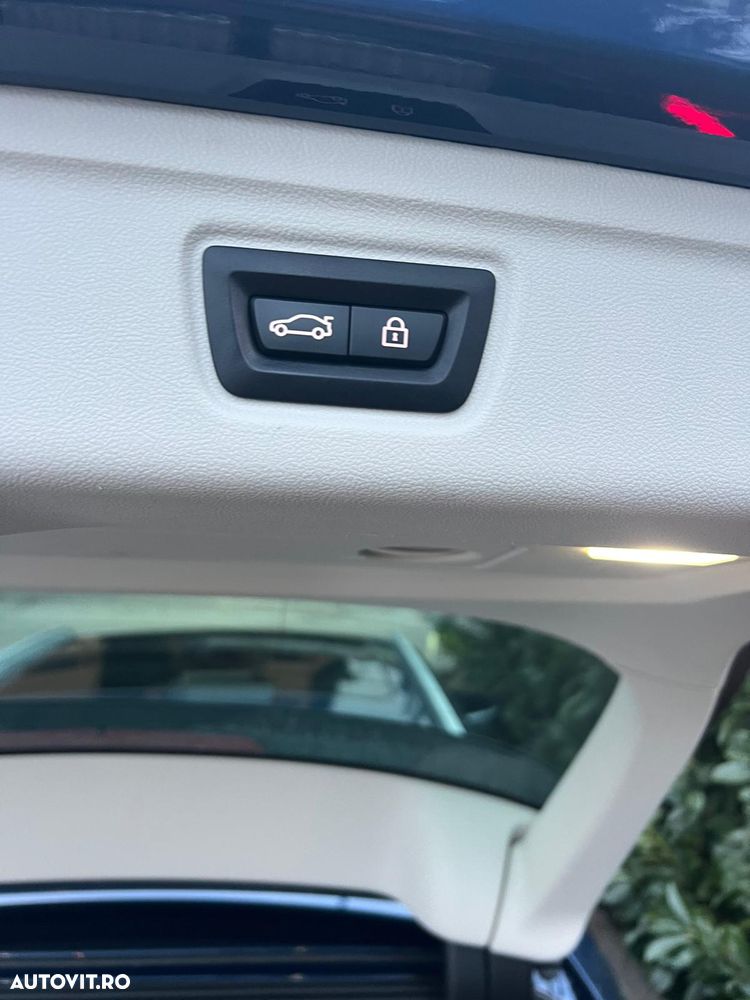 BMW Seria 3 320d xDrive AT MHEV - 12