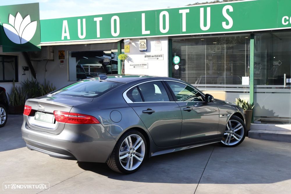Jaguar XE 2.0 D R-Sport - 6