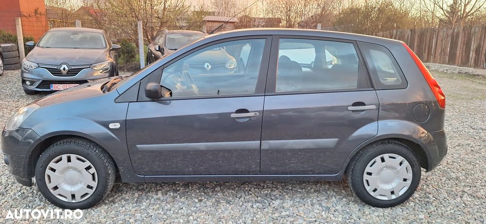 Ford Fiesta 1.25i Comfort - 10