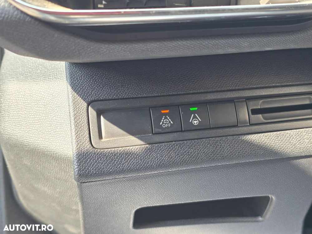 Peugeot 3008 - 9