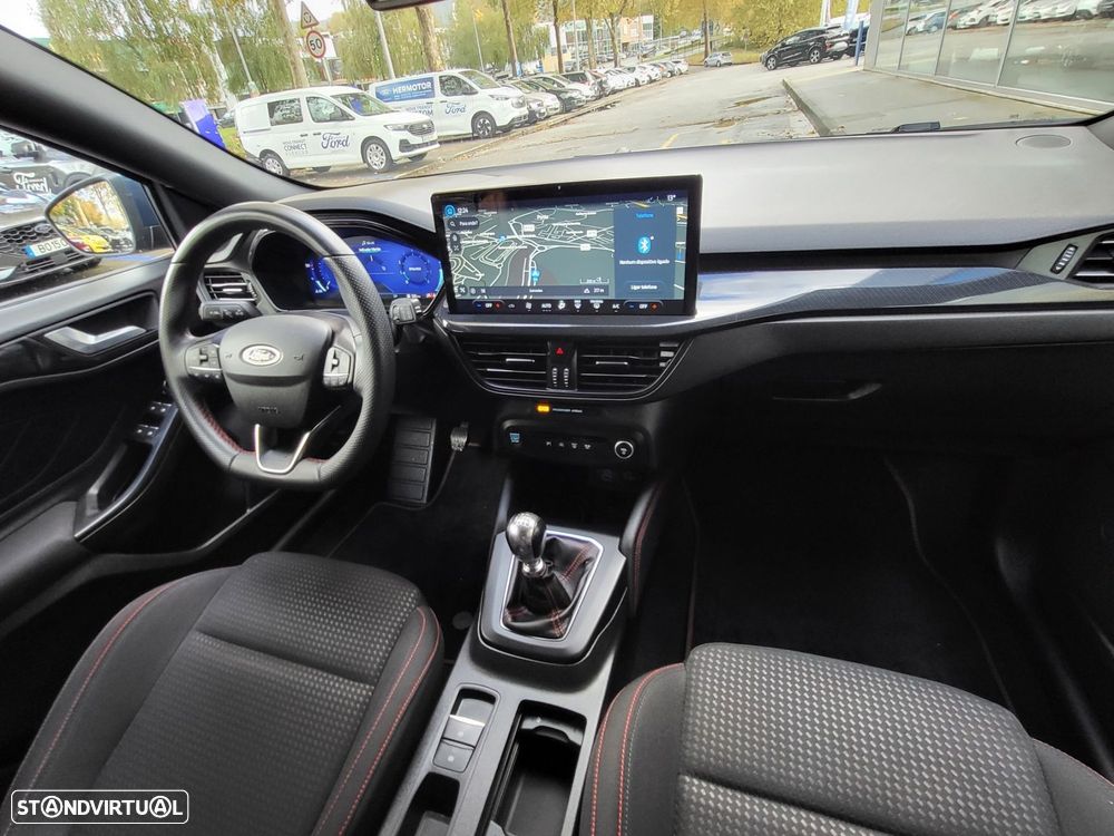 Ford Focus SW 1.0 EcoBoost MHEV ST-Line X - 11