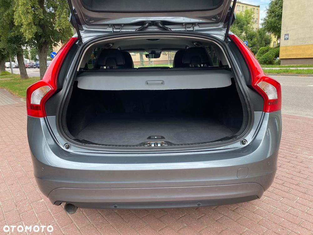 Volvo V60 D3 Drive-E Kinetic - 35