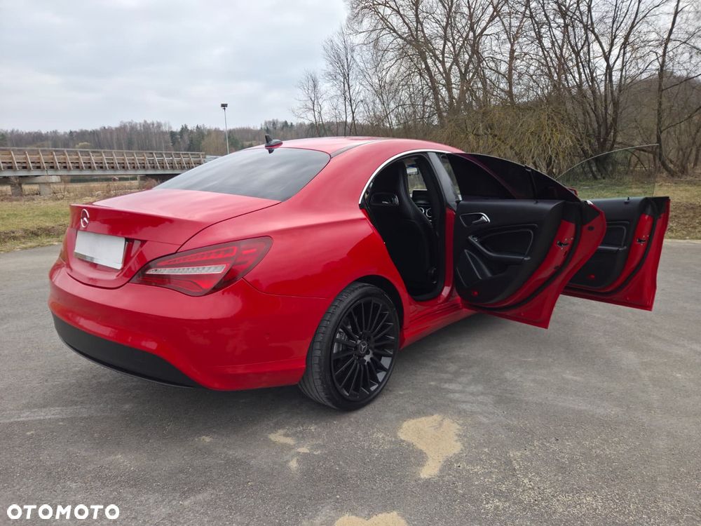 Mercedes-Benz CLA 200 d 7G-DCT Peak Edition - 25
