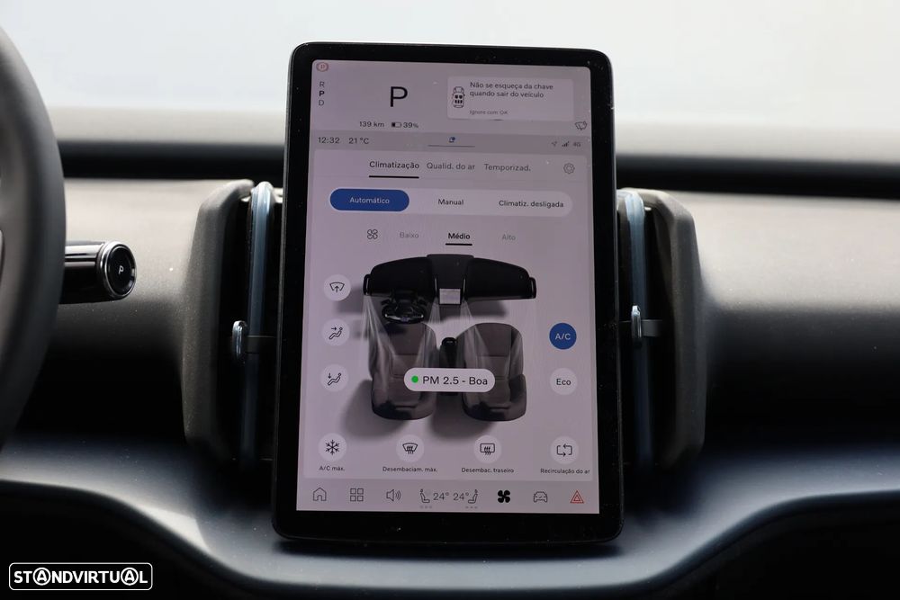 Volvo EX30 Single Motor Extended Range RWD Plus - 21