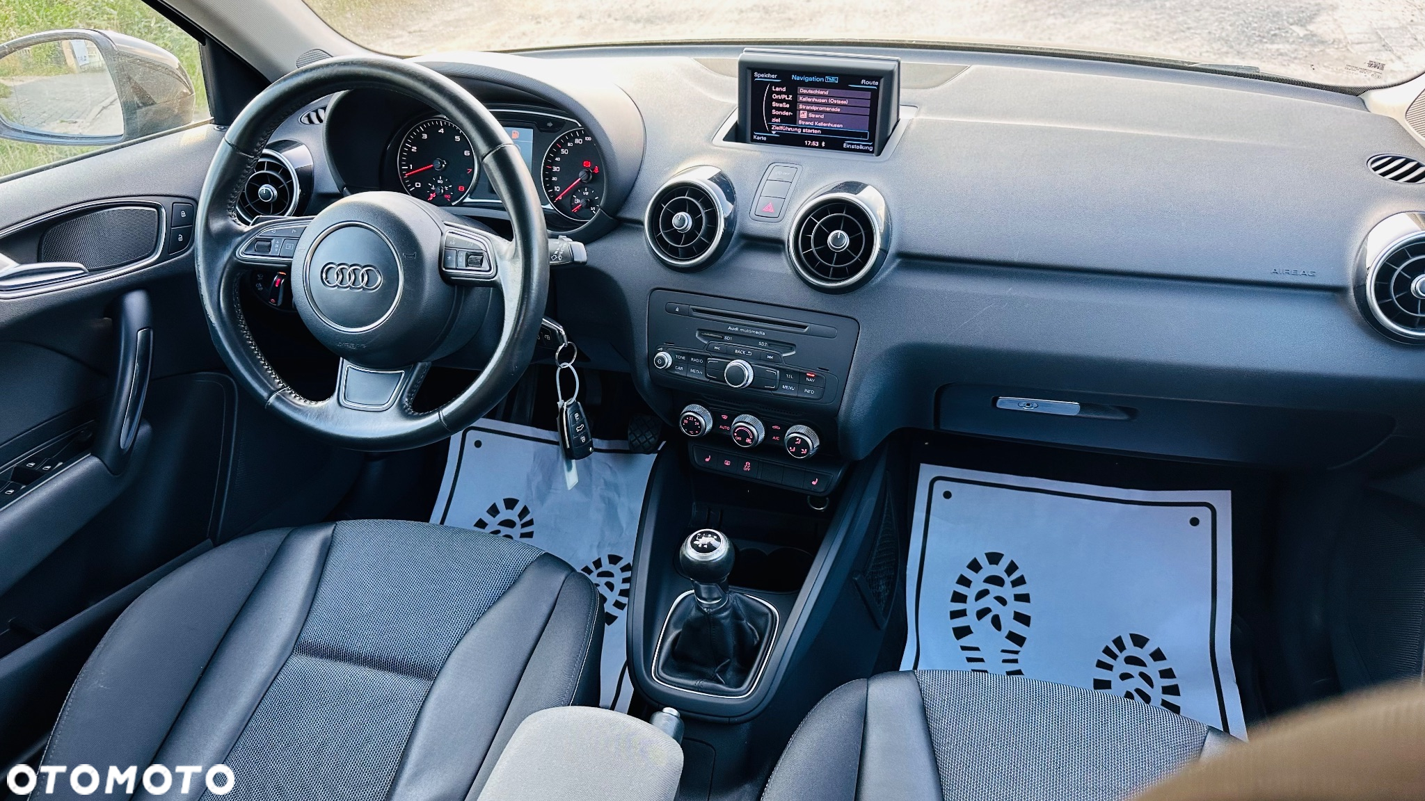 Audi A1 ver-1-2-tfsi-attraction - 12