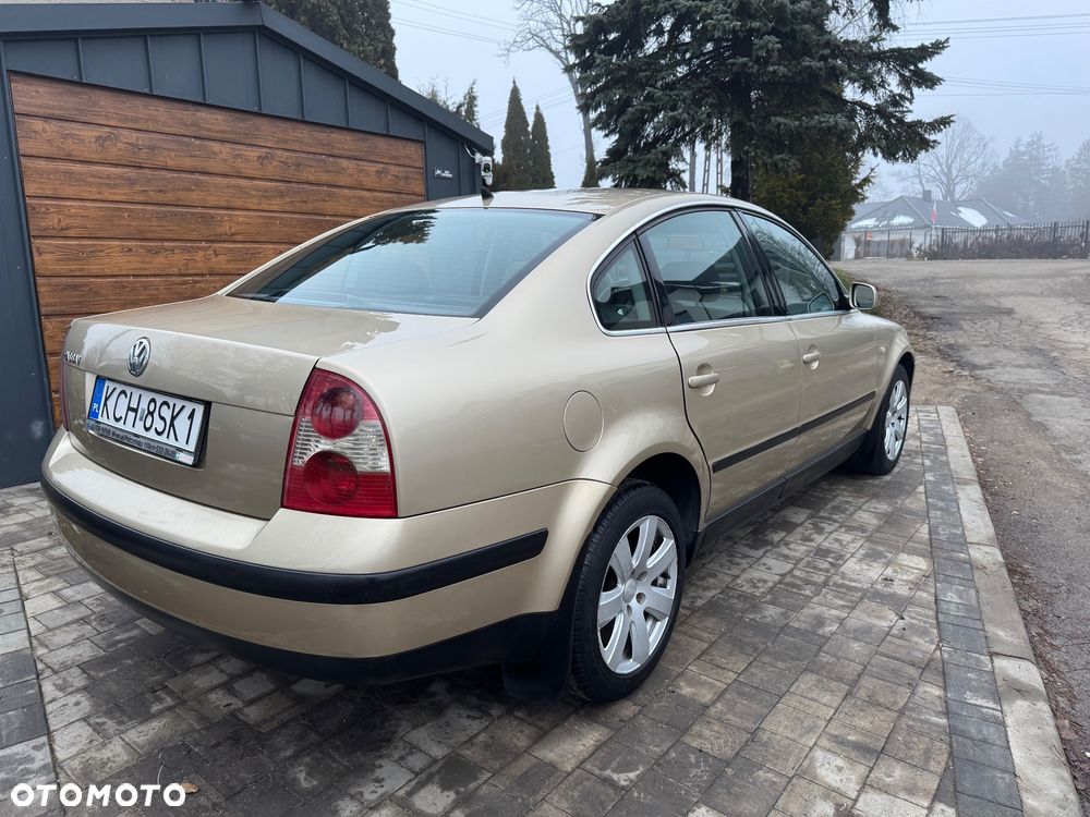 Volkswagen Passat - 8