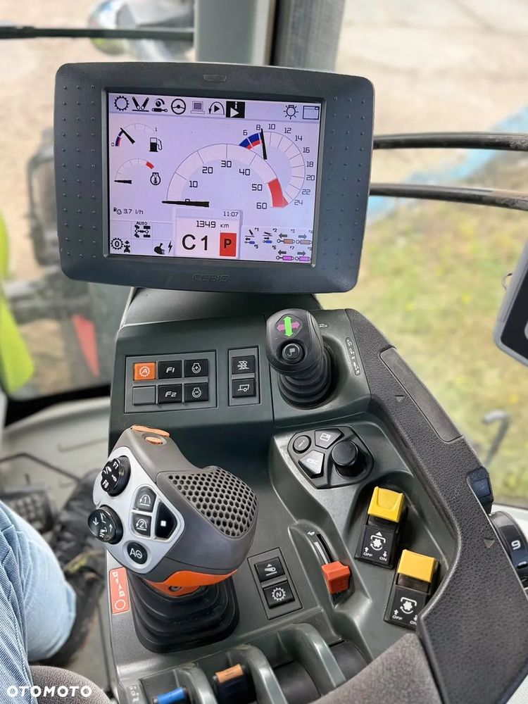 Claas Axion 830 - 6