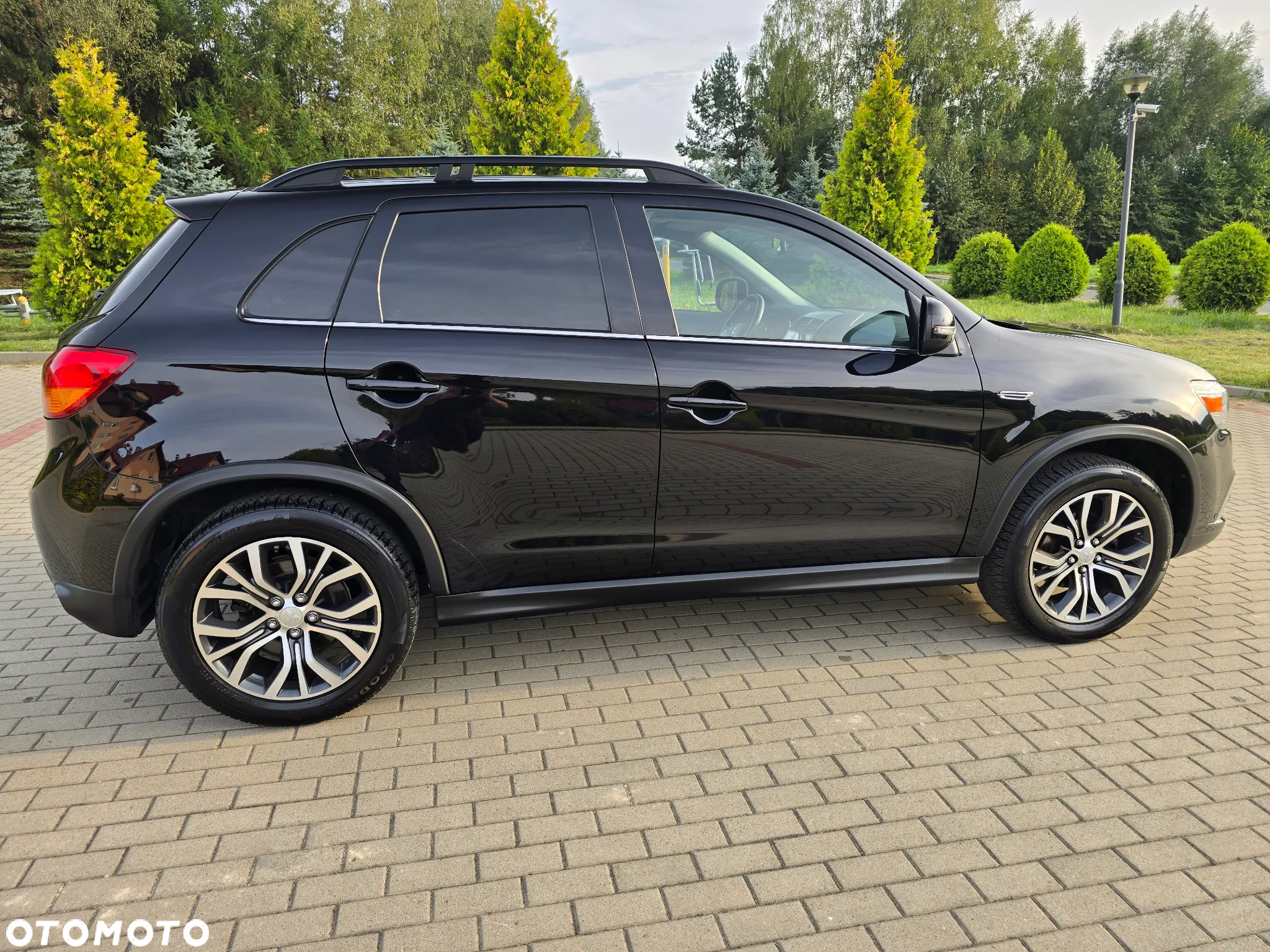 Mitsubishi ASX 1.6 2WD Diamant Edition - 16