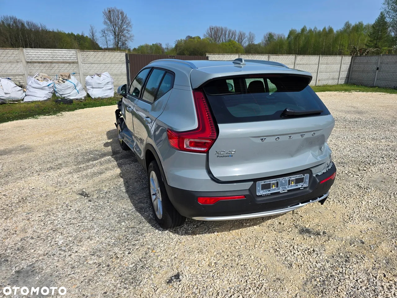 Volvo XC 40 B3 Essential - 11