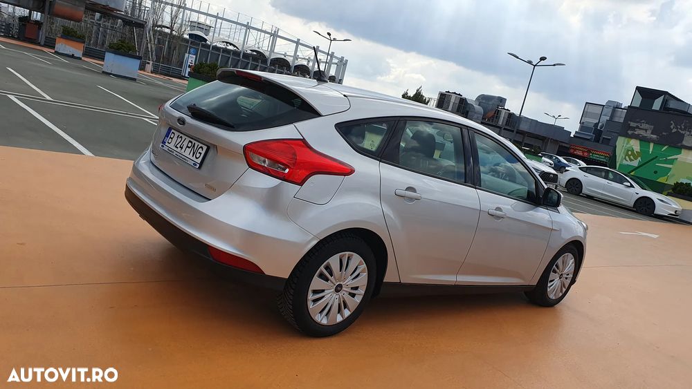 Ford Focus 1.0 EcoBoost Trend Edition - 3