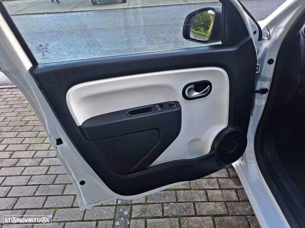 Renault Twingo Electric ZEN — fotografia 9