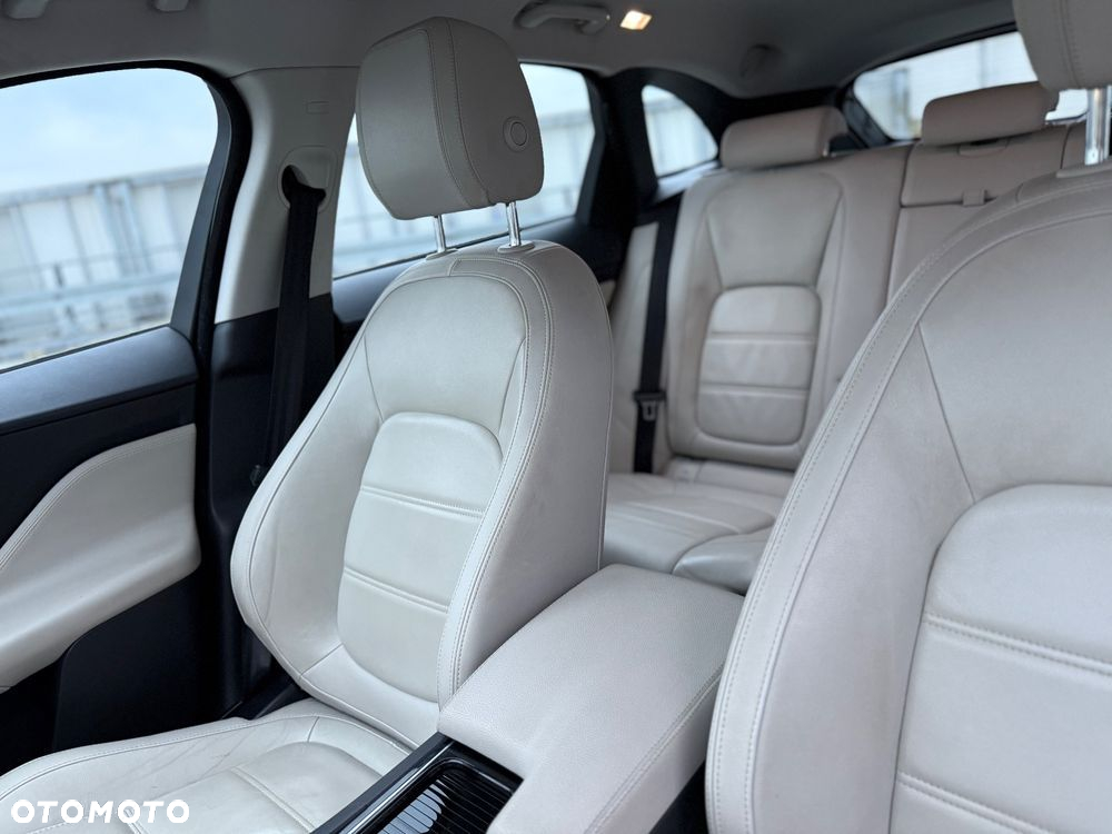 Jaguar F-Pace 20d AWD Prestige - 21