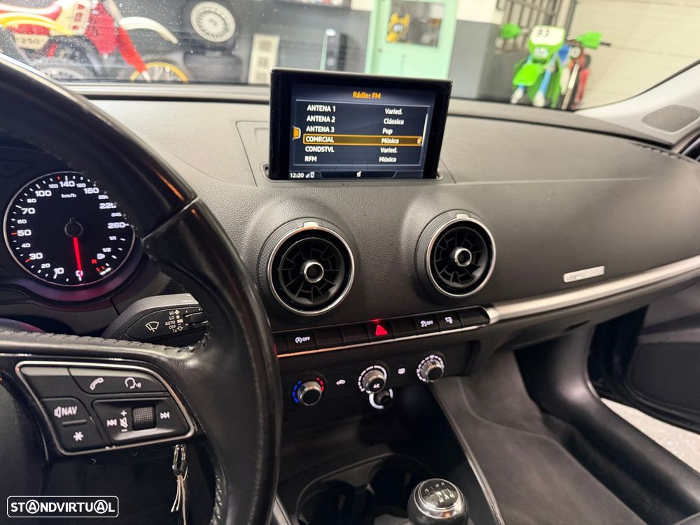 Audi A3 Sportback 1.6 TDI Advance Ultra - 12