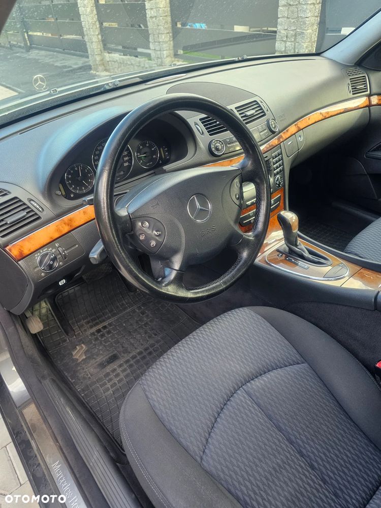 Mercedes-Benz Klasa E - 17