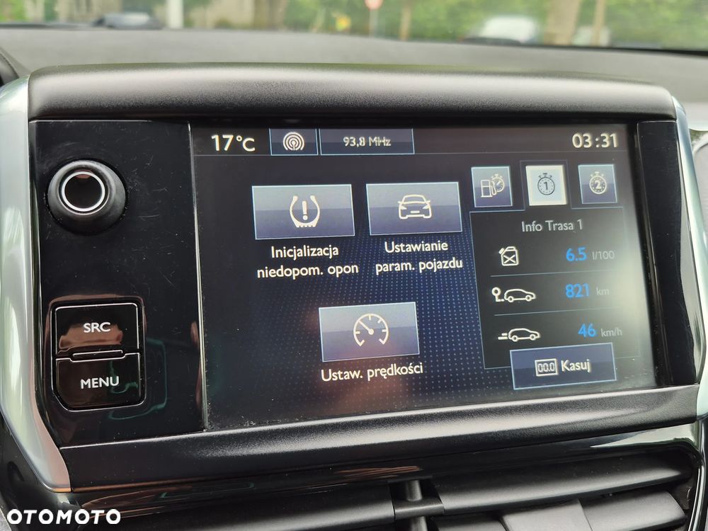 Peugeot 2008 1.2 Pure Tech GPF Crossway S&S - 17