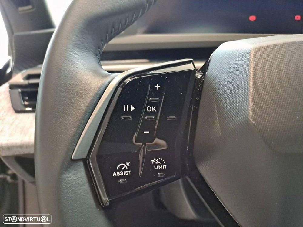 Peugeot 3008 1.2 Hybrid Allure e-DCS6 - 16