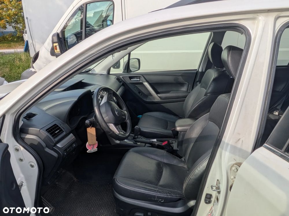 Subaru Forester 2.0 XT Platinum Lineartronic - 9