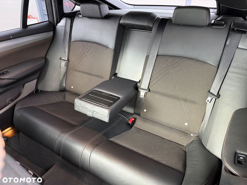 BMW X4 xDrive20d xLine - 33