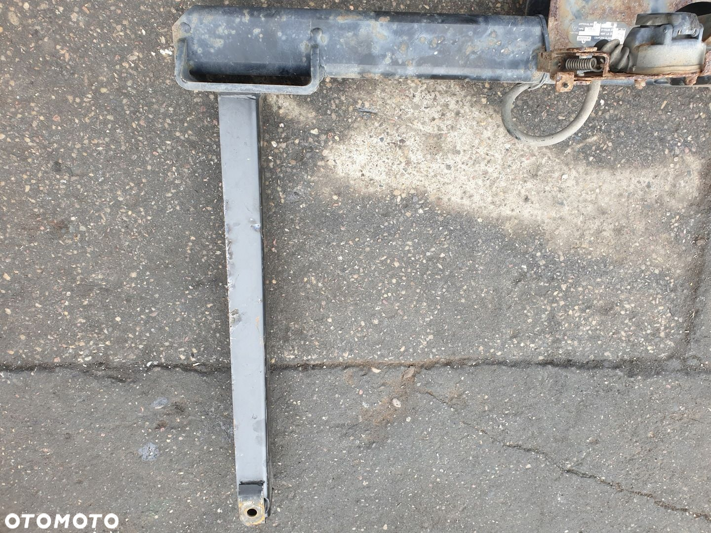 HAK HOLOWNICZY WESTFALIA AUDI A8 D3 - 4