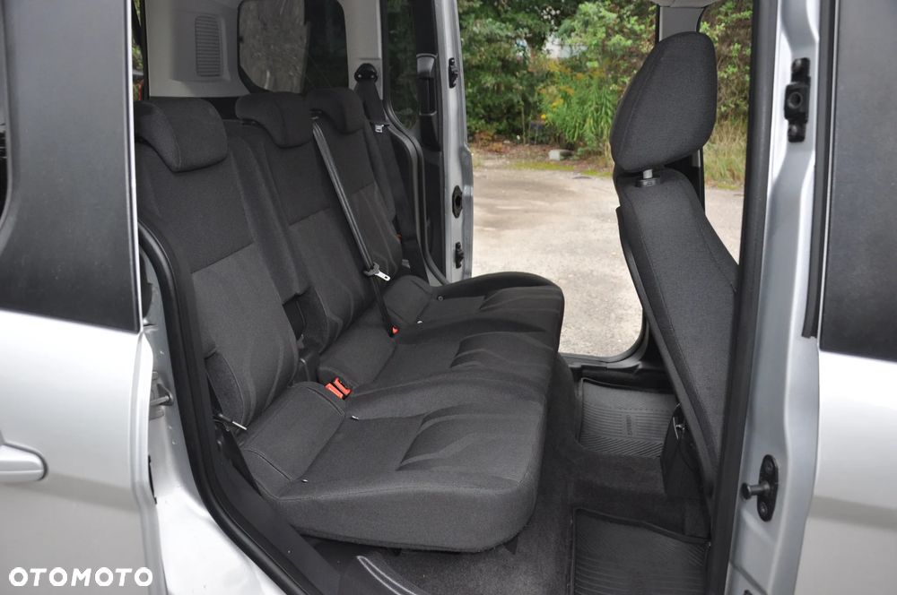 Ford Tourneo Connect - 35