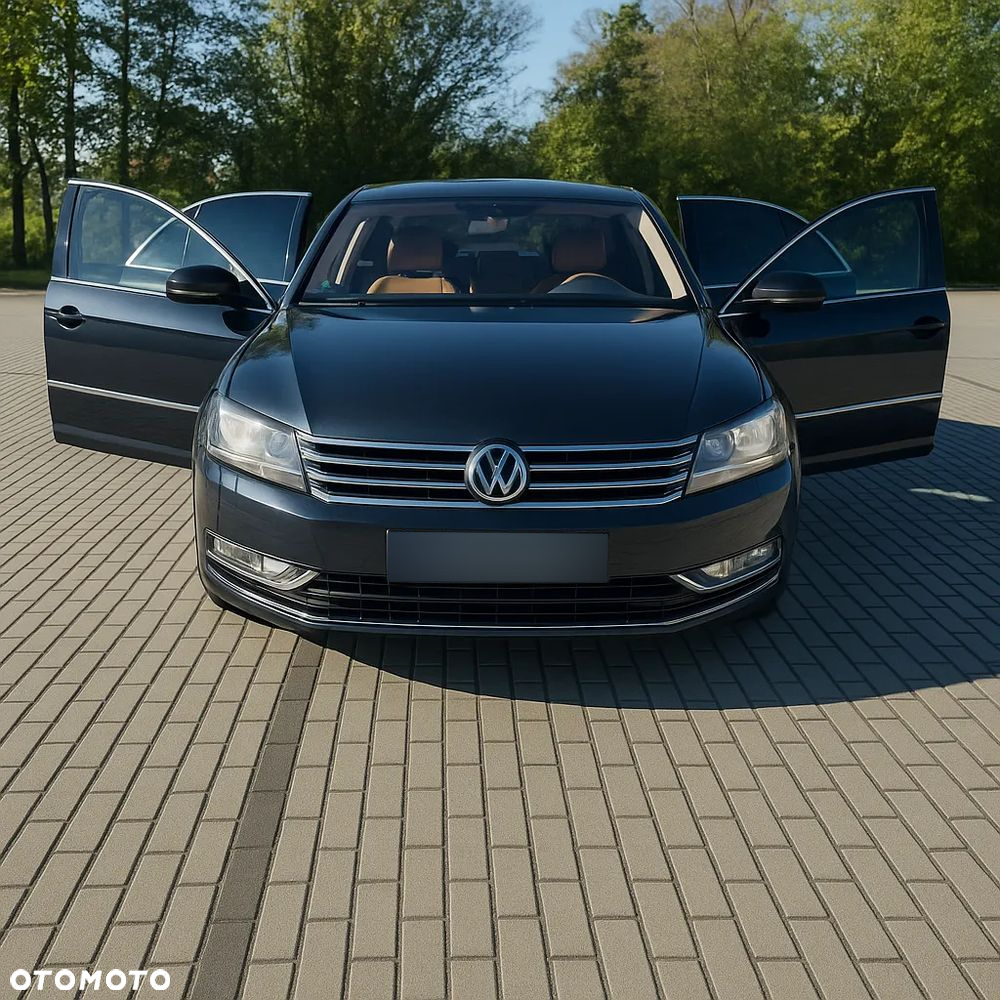 Volkswagen Phaeton - 2