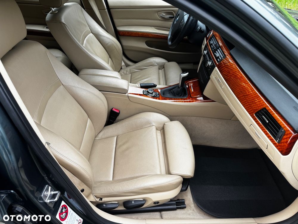 BMW Seria 3 320d DPF - 18