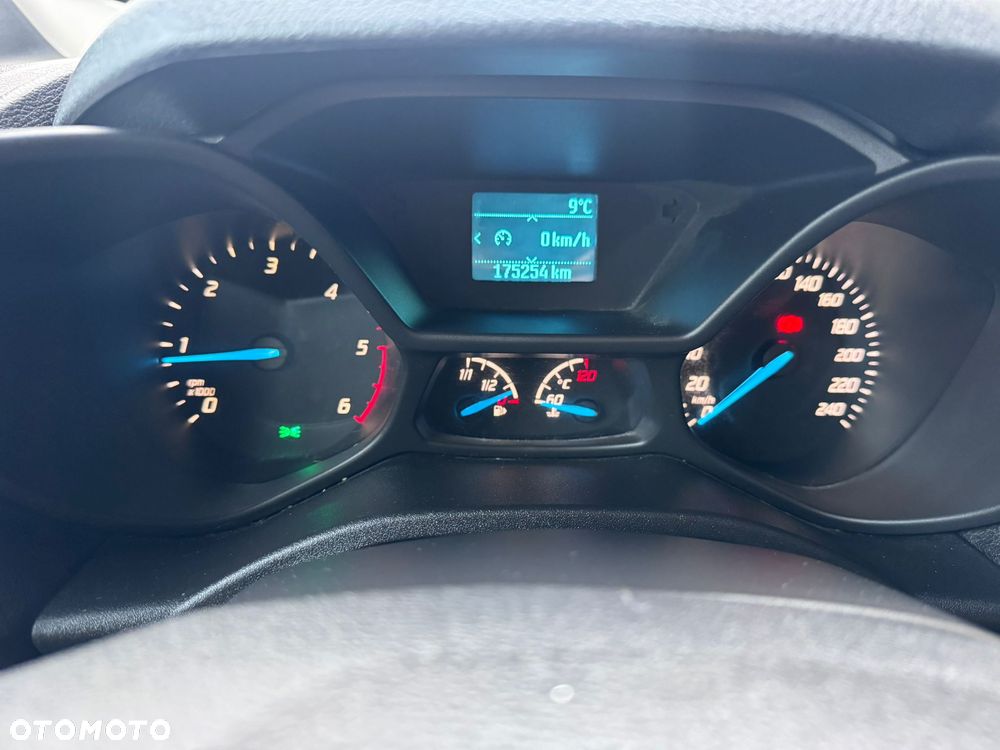 Ford Tourneo Connect Grand - 5