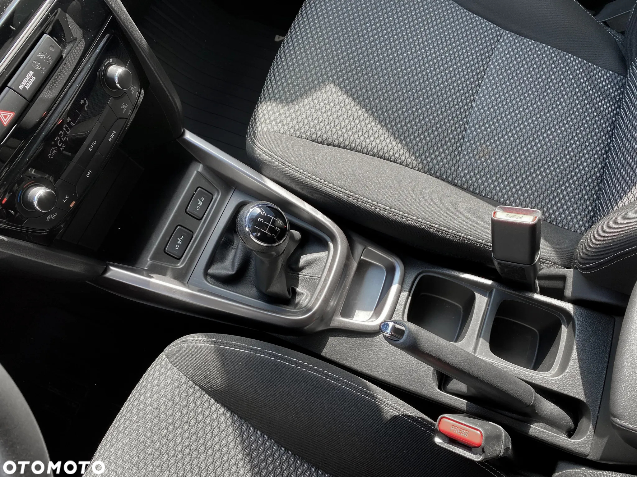 Suzuki Vitara 1.0 Boosterjet Premium 2WD - 17