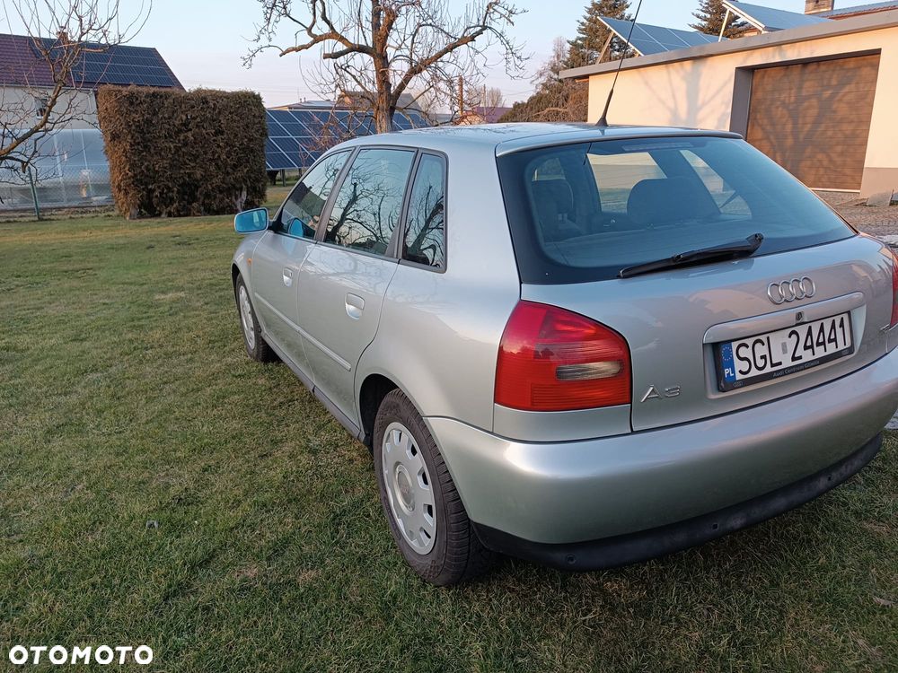 Audi A3 Sportback - 3