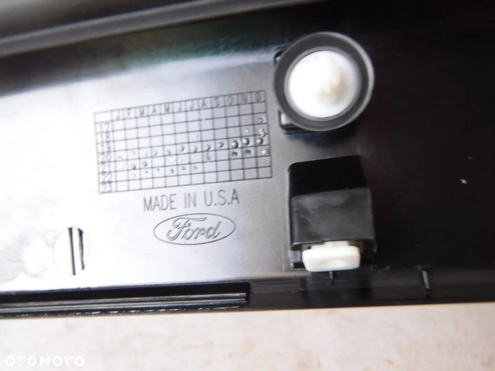 LISTWA ZEWNĘTRZNA SŁUPKA LEWA  osłona A 'A' EXPLORER 20- - 3