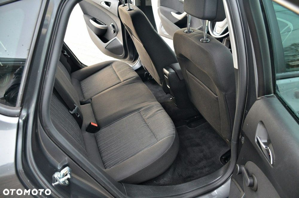 Opel Astra - 16