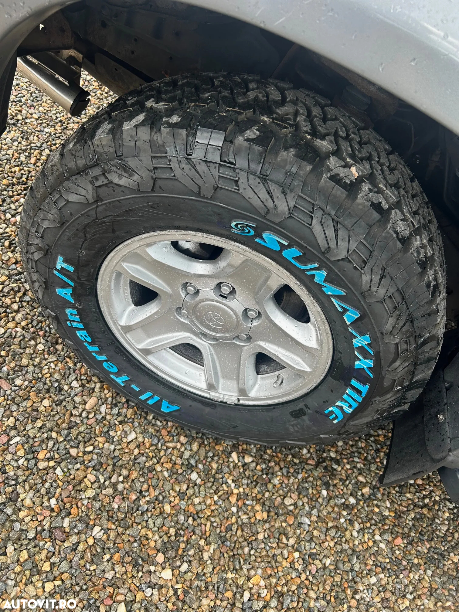 Toyota LandCruiser - 6