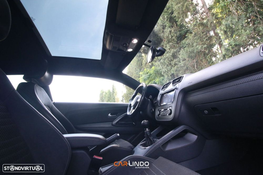 VW Scirocco 2.0 TDI R-Line - 11