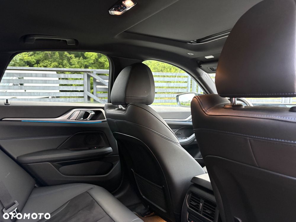 BMW i4 70.3kWh eDrive 35 M Sport - 16