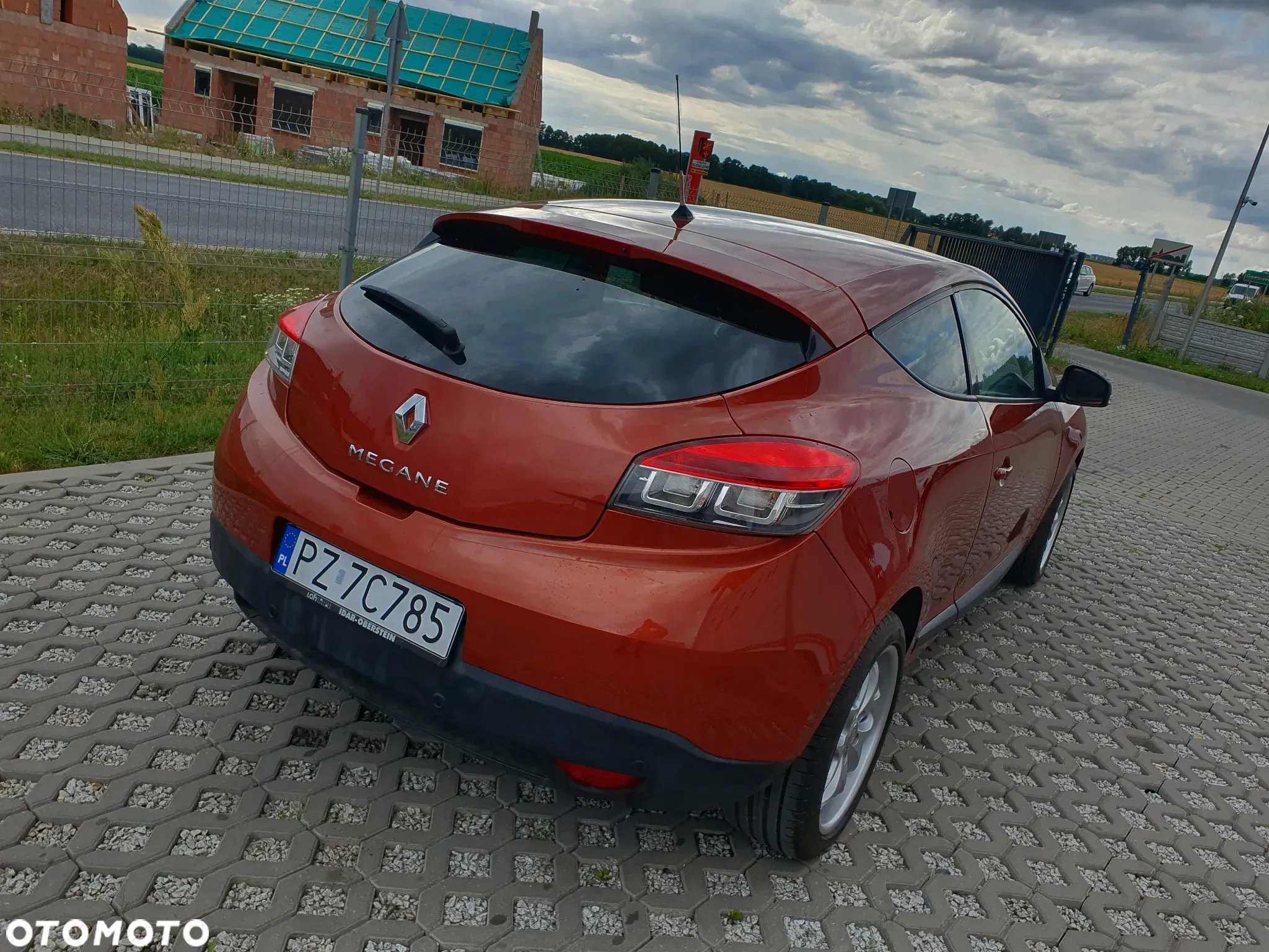 Renault Megane Coupe TCe 130 Bose Edition - 4