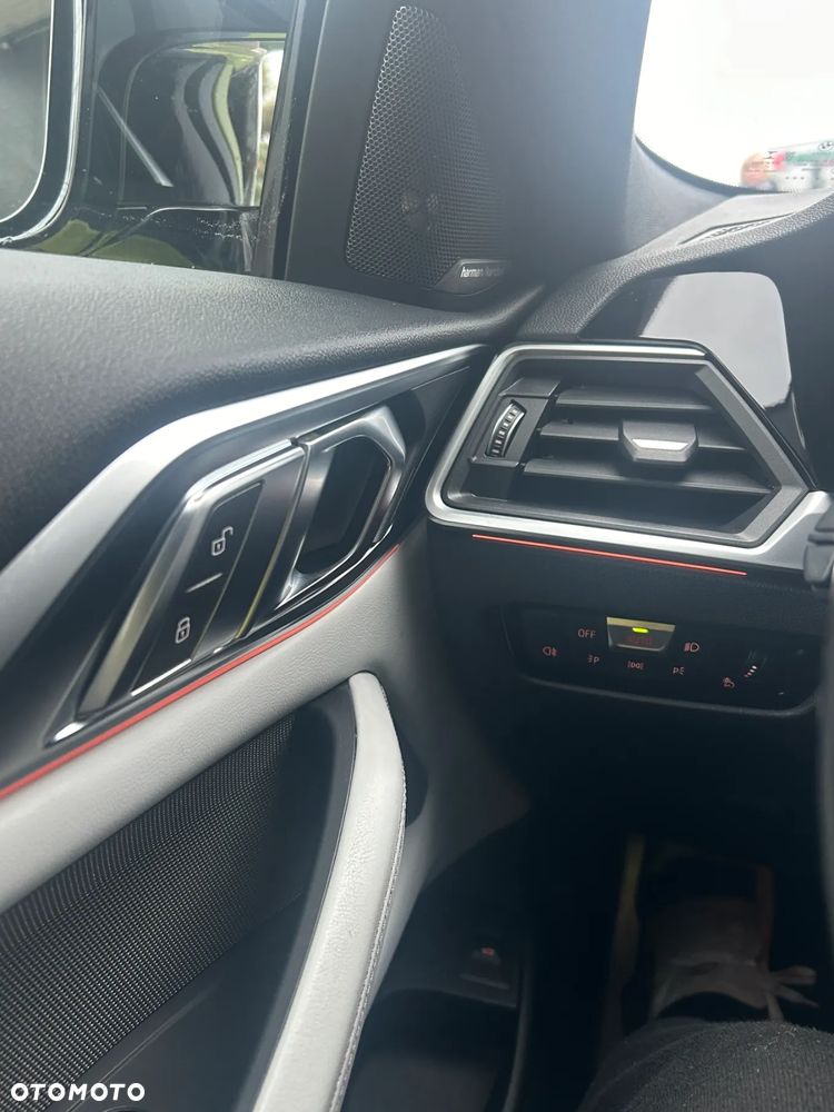 BMW M4 Competition M xDrive sport - 19