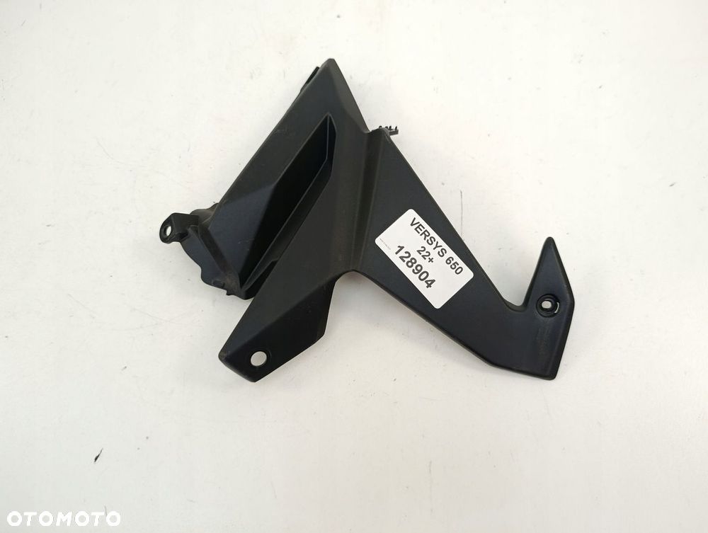 KAWASAKI VERSYS 650 22 WYPEŁNIENIE OSŁONA PRAWA - 1