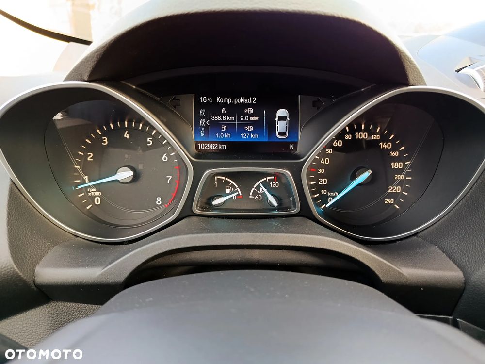Ford Kuga - 24