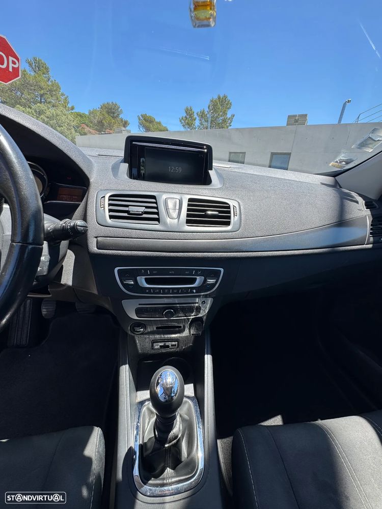 Renault Mégane 1.5 dCi Dynamique - 8