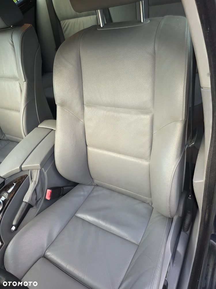 BMW Seria 5 525d Edition Sport - 14