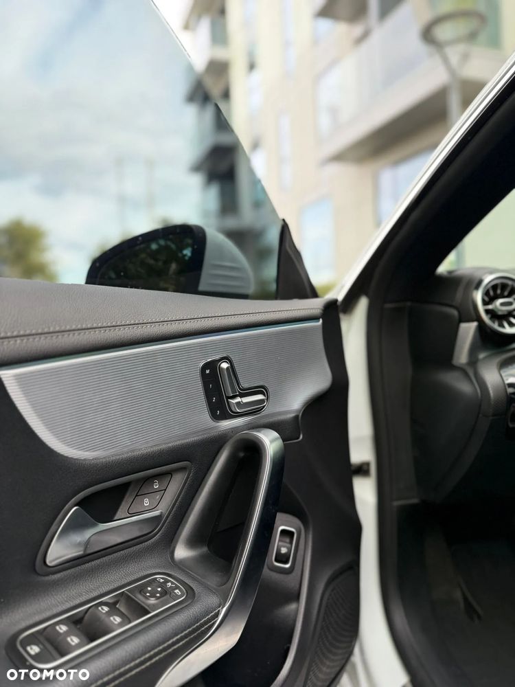 Mercedes-Benz CLA 250 Progressive 7G-DCT - 15